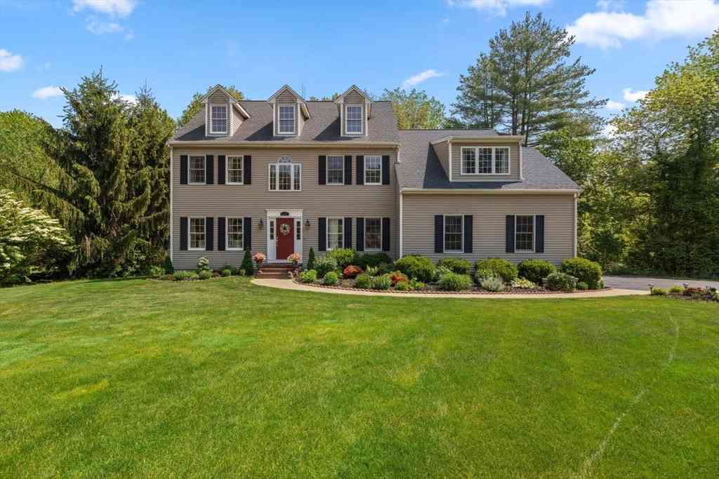 Homes For Sale - 35 Fairbanks Drive<br/> Wrentham, MA 02093