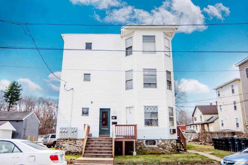 Homes For Rent - 12 Cohasse St<br/> Southbridge, MA 01550