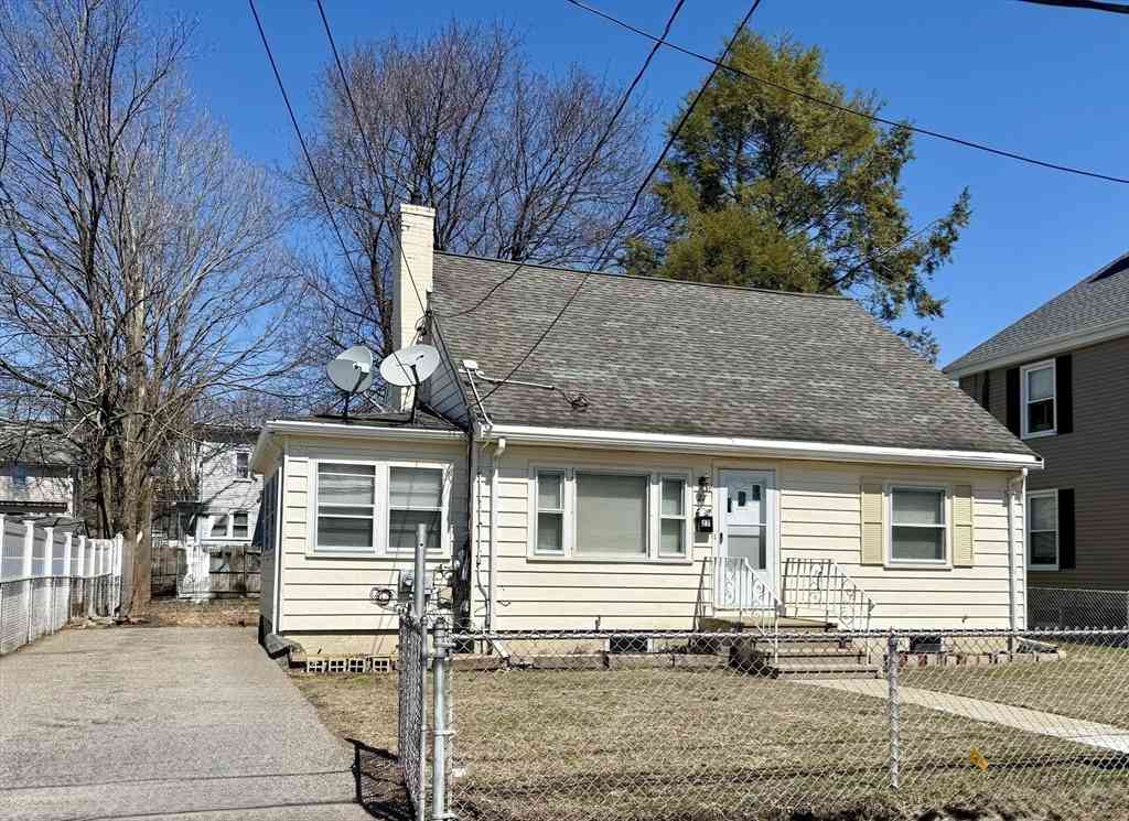 Homes For Rent - 27 Hartwell Street<br/> Waltham, MA 02453