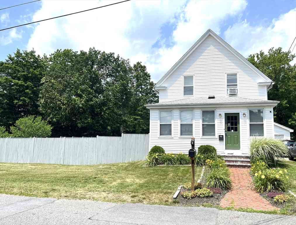 Homes For Sale - 15 John<br/> Worcester County, Milford, MA 01757