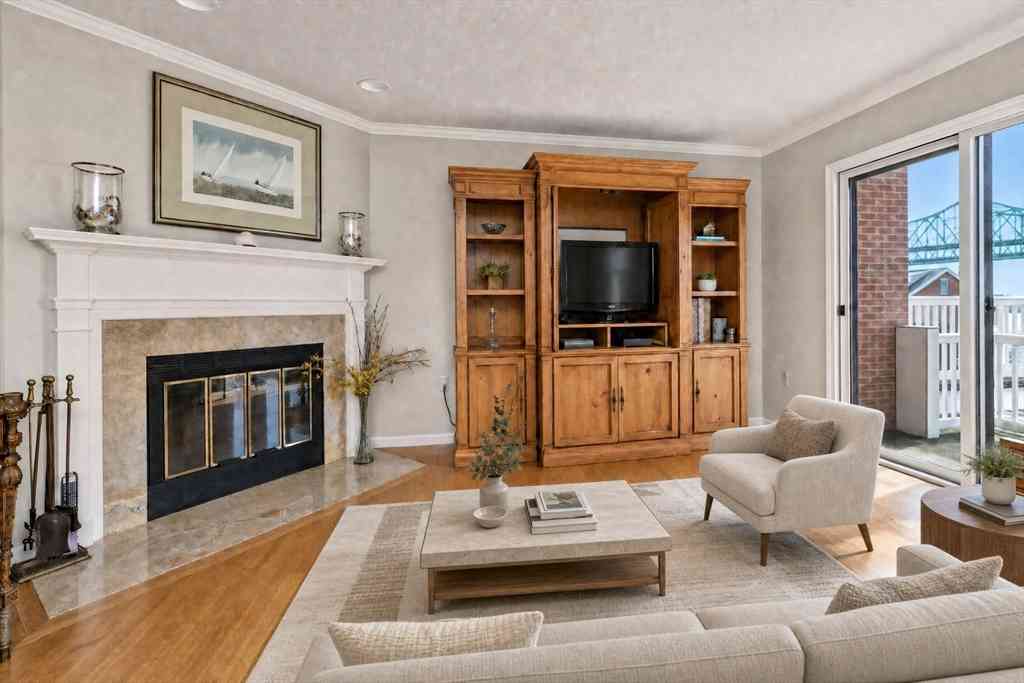 Condo For Sale - 18 Breakwater Drive #18<br/> Chelsea, MA 02150