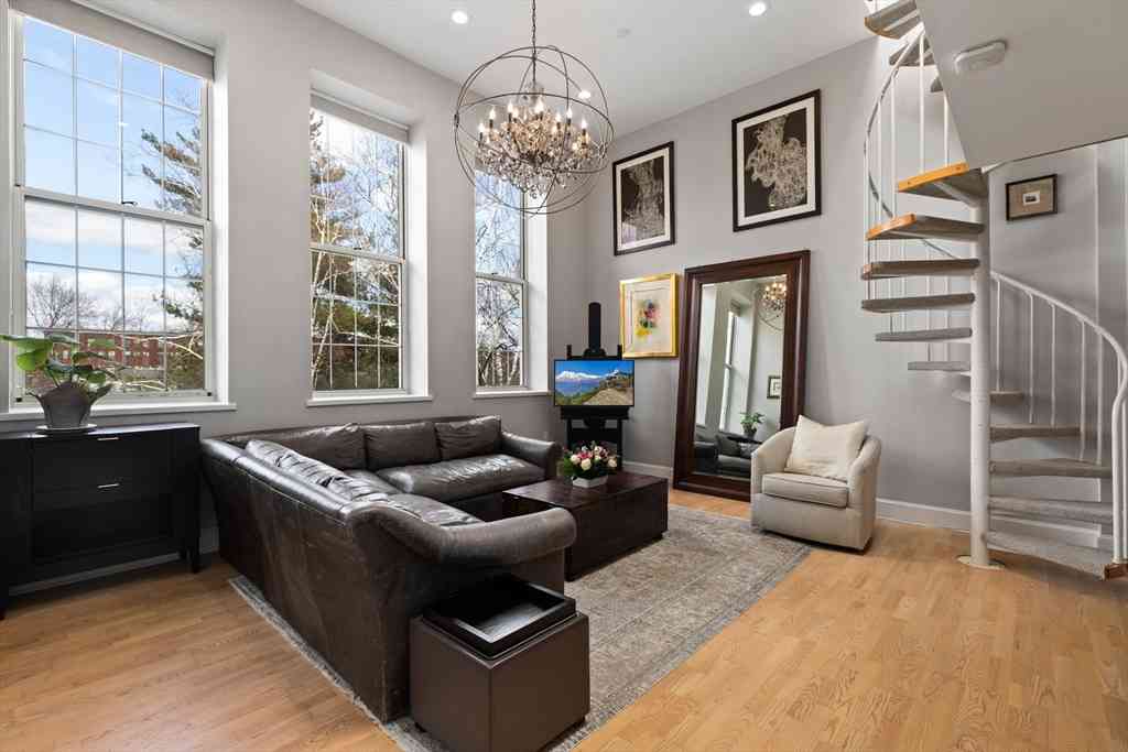 Condo For Sale - 35 Walden St #34<br/> Cambridge, MA 02140