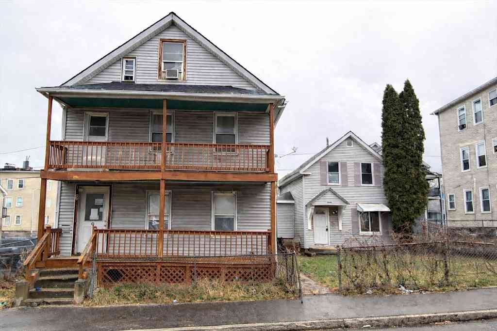 Homes For Rent - 9-11 Barclay St<br/> Worcester, MA 01604
