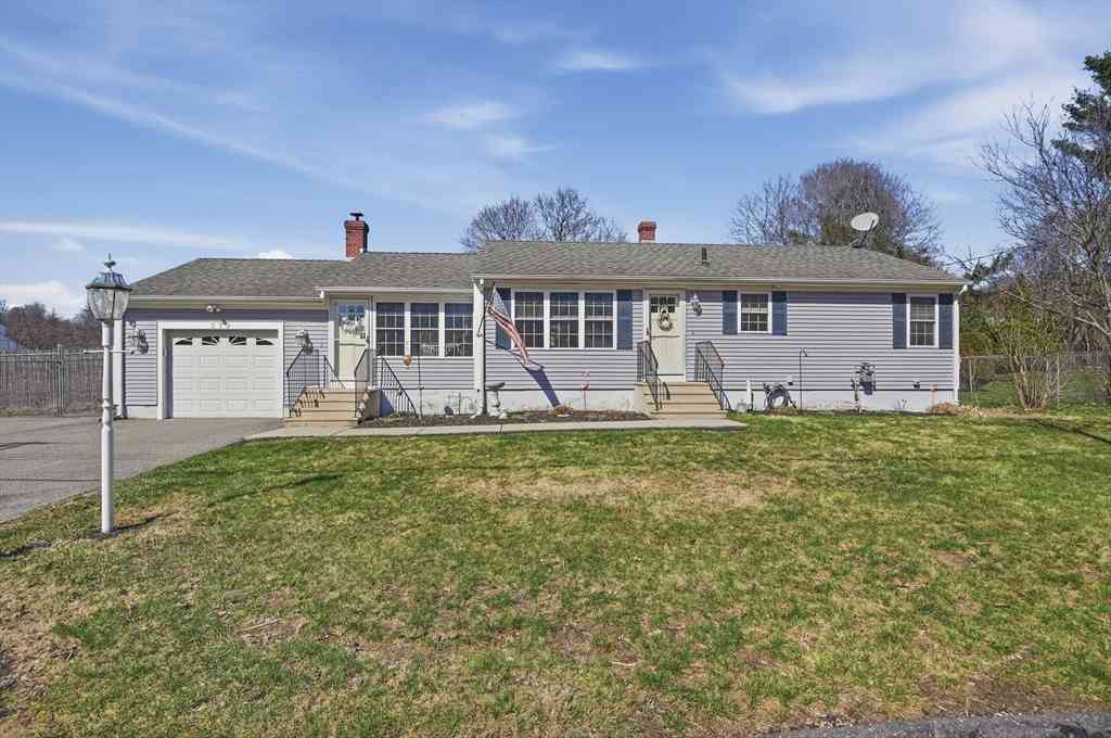 Homes For Sale - 379 Cathy Street<br/> Fitchburg, MA 01420