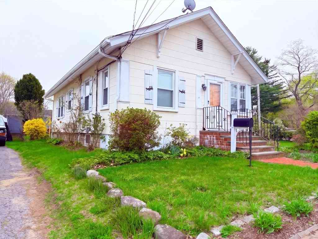 Homes For Sale - 47 Kendall Ave<br/> Middlesex County, Framingham, MA 01702