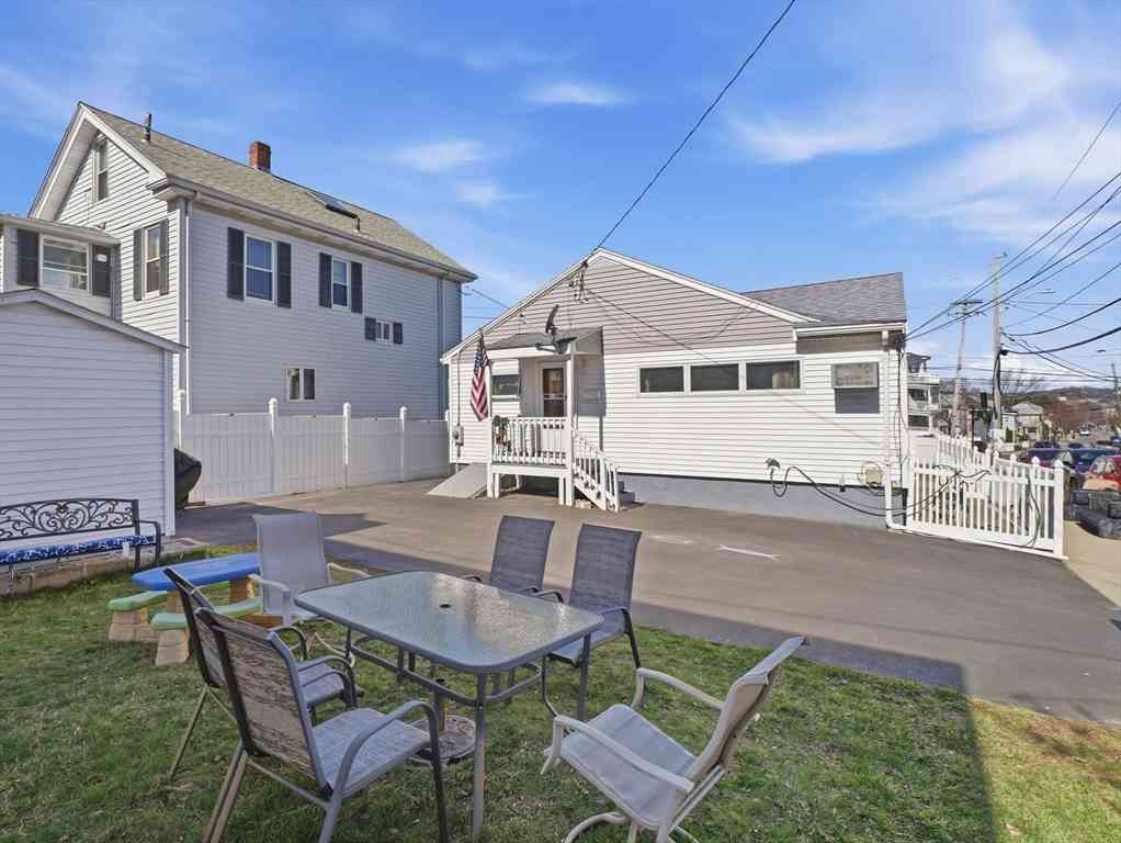 Homes For Sale - 44 Dunster Rd<br/> Middlesex County, Everett, MA 02149