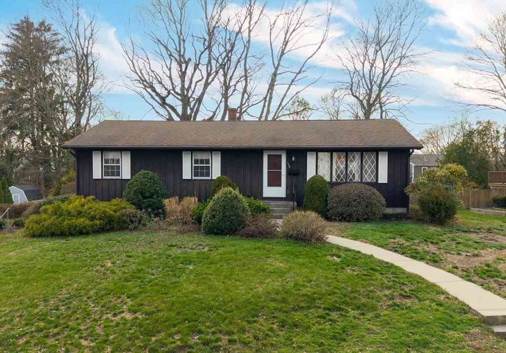 Homes For Sale - 172 Brook St<br/> Somerset, MA 02726