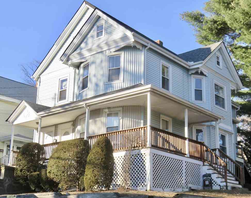 Apartment For Rent - 105 Plympton St. #2<br/> Waltham, MA 02451
