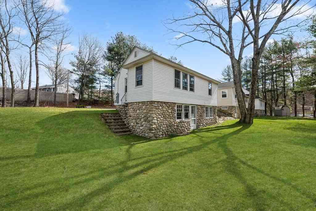 Homes For Sale - 24 Shirley Ln<br/> Worcester County, Shrewsbury, MA 01545