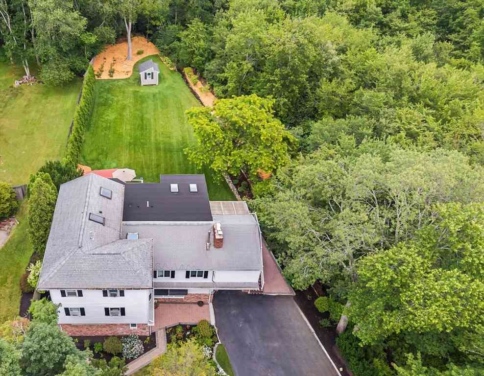 Homes For Sale - 409 Haverhill Street<br/> Middlesex County, Reading, MA 01867