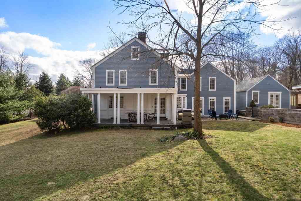 Homes For Sale - 102 Washington St<br/> Middlesex County, Sherborn, MA 01770