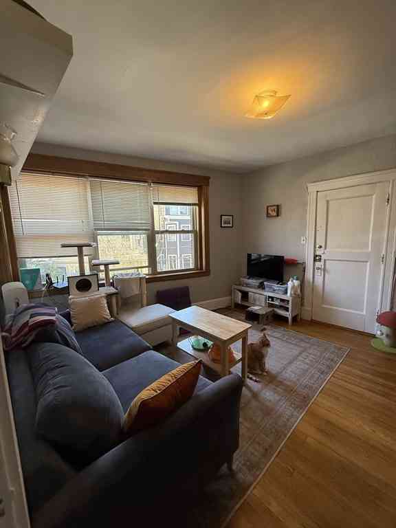 Condo For Rent - 97 Hancock St #5<br/> Cambridge, MA 02139