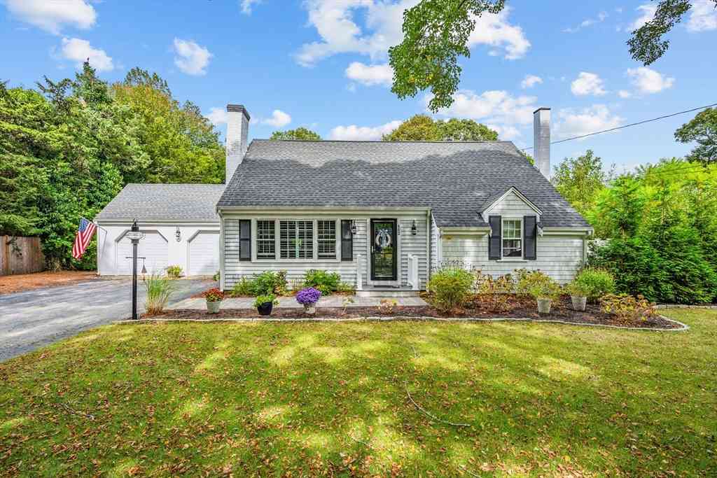 Homes For Sale - 442 Pine St<br/> Barnstable County, Barnstable, MA 02632