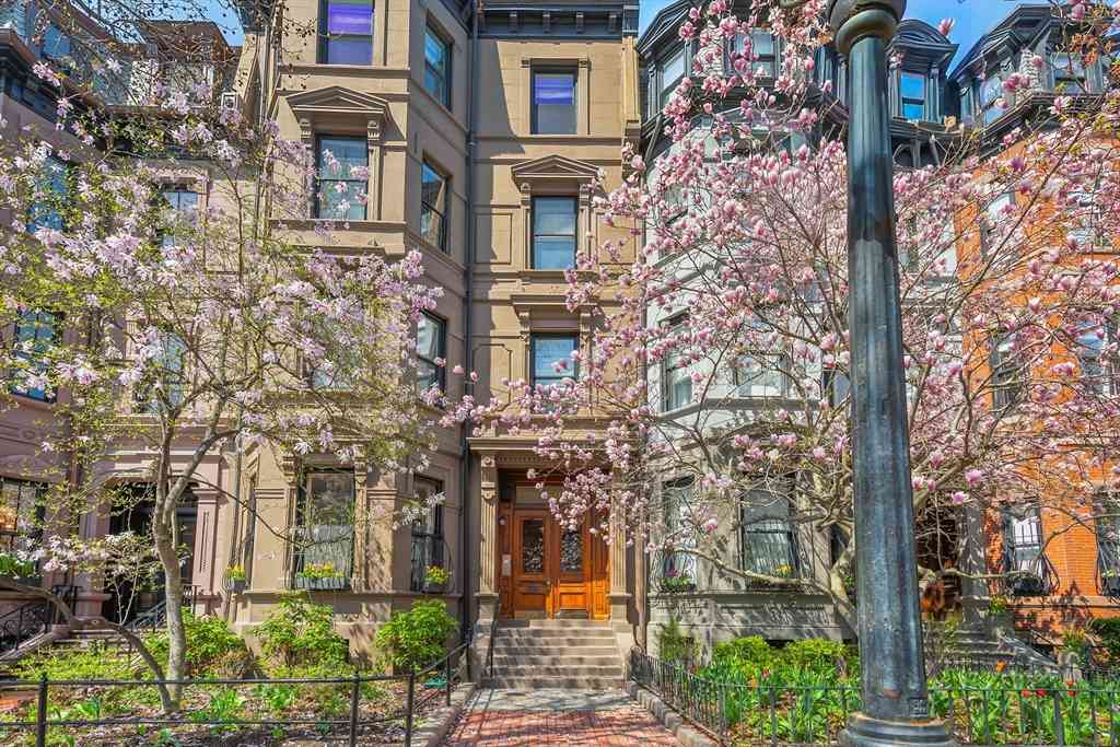 Condo For Sale - 319 Marlborough Street #1<br/> Boston, MA 02116