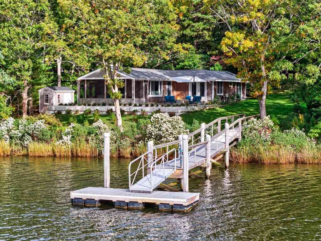 Homes For Sale - 23 Childs River Rd<br/> Barnstable County, Falmouth, MA 02536