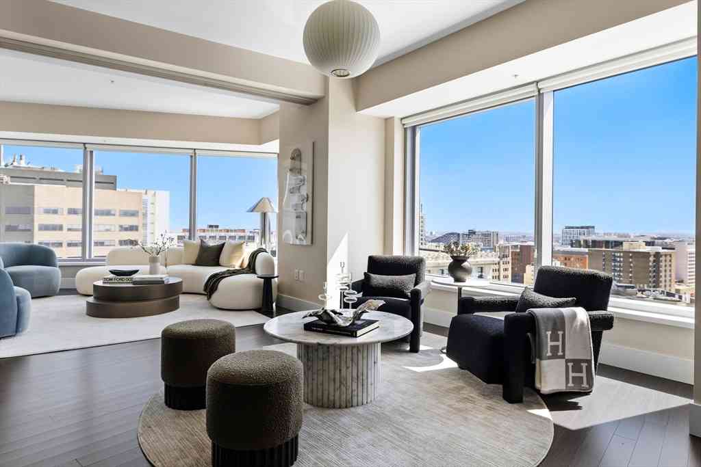 Condo For Sale - 110 Stuart St #18H<br/> Boston, MA 02116