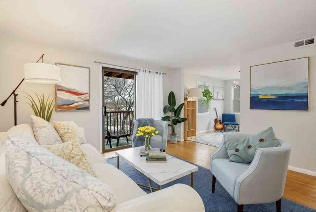 Condo For Rent - 25 Rockland Street #7<br/> Boston, MA 02131