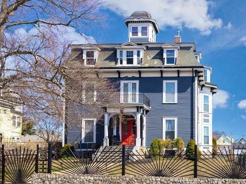 Condo For Sale - 44 Mill St #3<br/> Boston, MA 02122