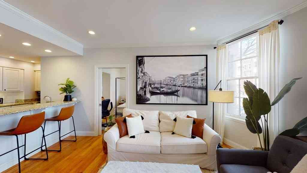 Condo For Rent - 27 Bowdoin St #1B<br/> Boston, MA 02114