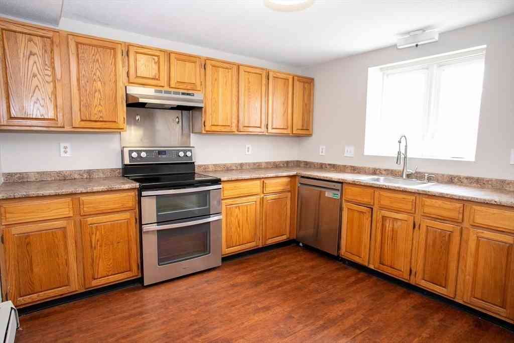 Condo For Sale - 35 Cedar St #2<br/> Gardner, MA 01440