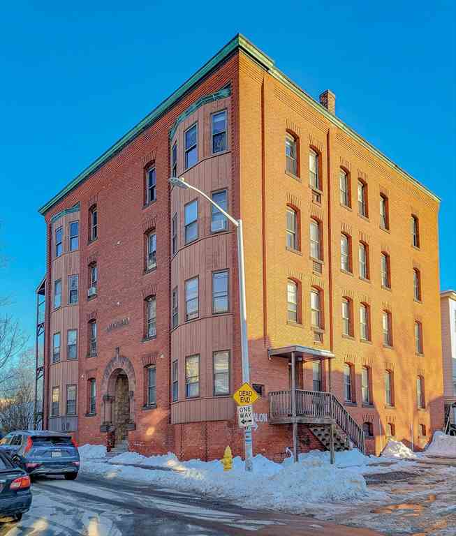 Condo For Rent - 29 William St #22<br/> Worcester, MA 01609