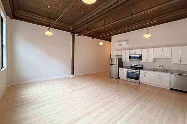 Apartment For Rent - 105 Paige St #215<br/> Lowell, MA 01852