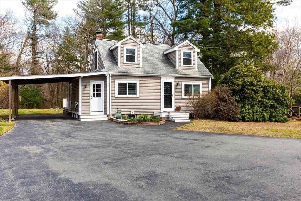 Homes For Sale - 641 Hingham St<br/> Plymouth County, Rockland, MA 02370