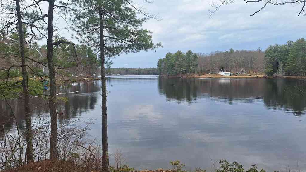 Homes For Rent - 99 Lakeshore Dr<br/> Spencer, MA 01562