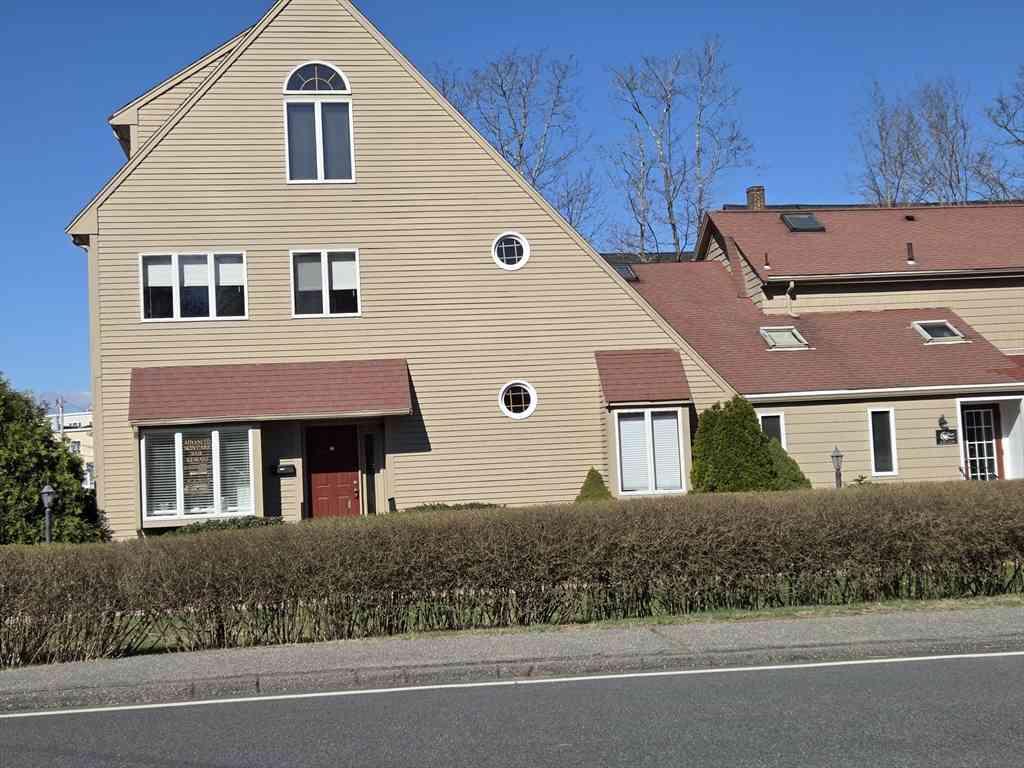Apartment For Rent - 938 East Street #4<br/> Walpole, MA 02081