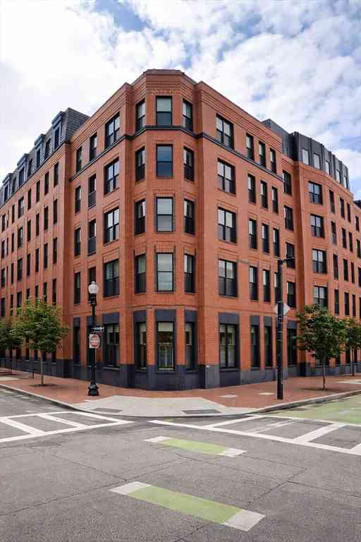 Condo For Sale - 566 Columbus Ave #404<br/> Boston, MA 02118