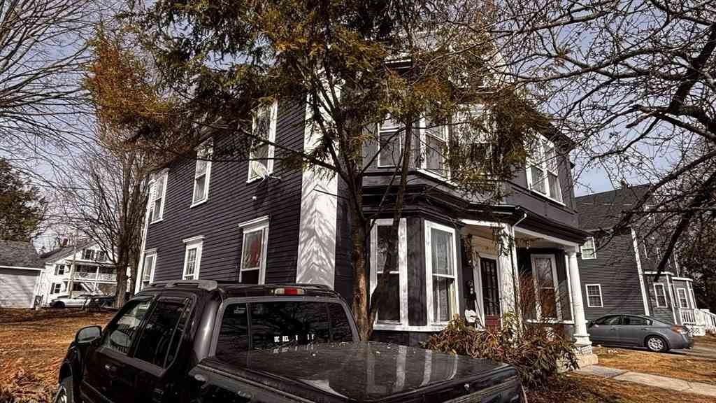 Homes For Rent - 10-12 School Sq.<br/> Winchendon, MA 01368