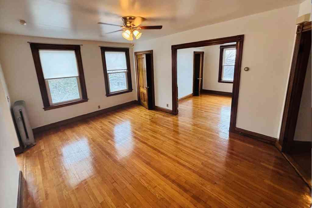 Apartment For Rent - 23 Munroe St #2<br/> Somerville, MA 02143