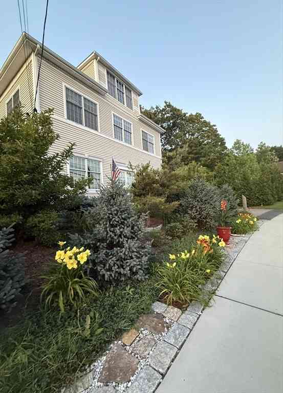 Multifamily For Rent - 297 Providence Rd<br/> Grafton, MA 01560