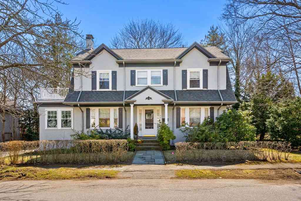 Homes For Sale - 15 Preston Beach Rd<br/> Marblehead, MA 01945