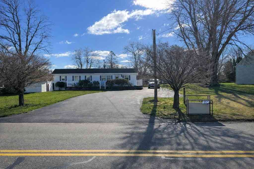 Mobile Home For Sale - 2617 Pleasant St<br/> Bristol County, Dighton, MA 02715