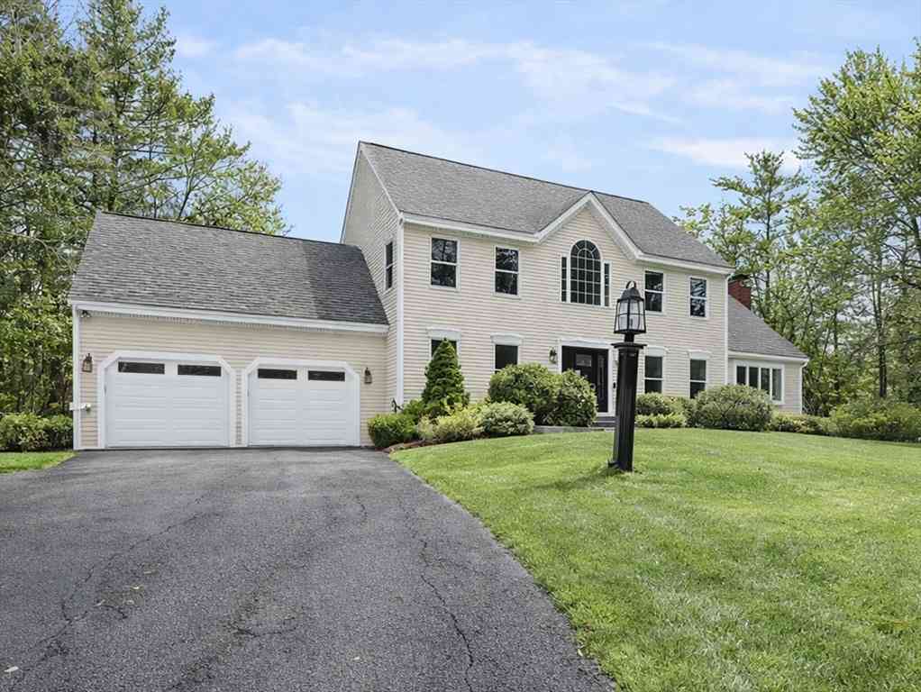 Homes For Sale - 23 Panettieri Drive<br/> Plymouth County, Lakeville, MA 02347