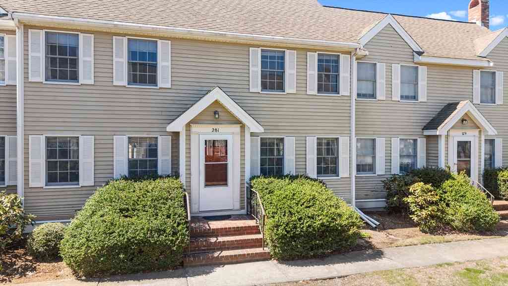 Condo For Sale - 281 Central Street #281<br/> Plymouth County, East Bridgewater, MA 02333
