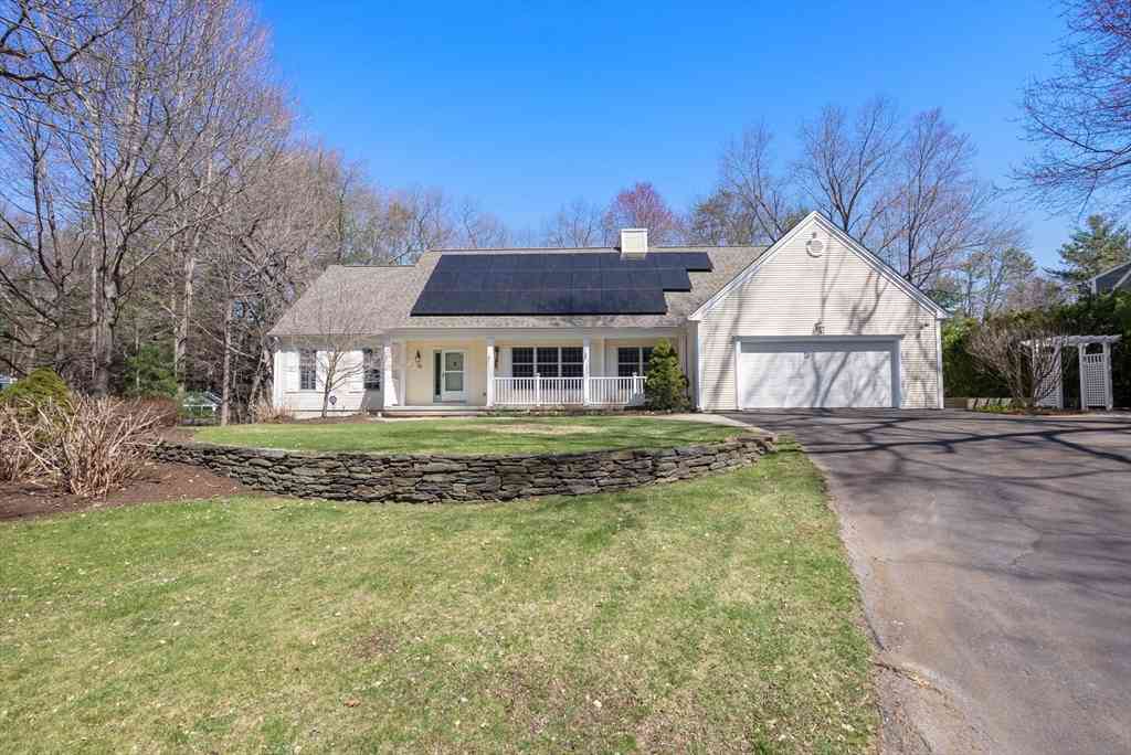 Homes For Sale - 70 Salem Rd<br/> Longmeadow, MA 01106