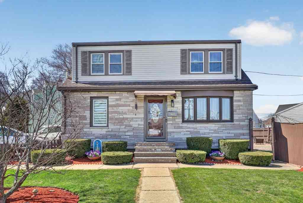 Homes For Sale - 238 Squire Rd<br/> Revere, MA 02151