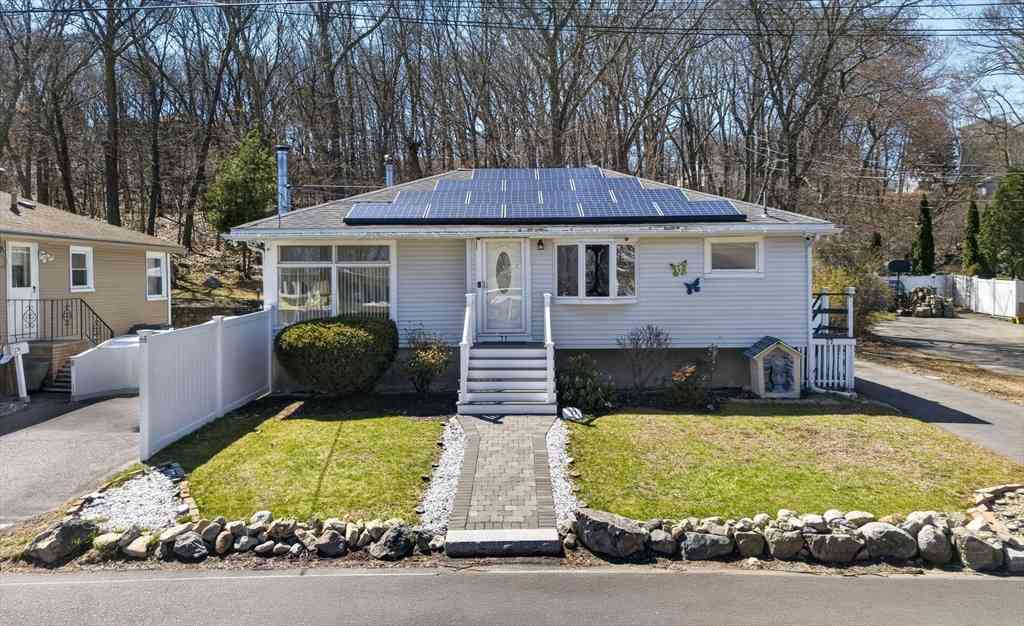 Homes For Sale - 77 Sterling St<br/> Lynn, MA 01905