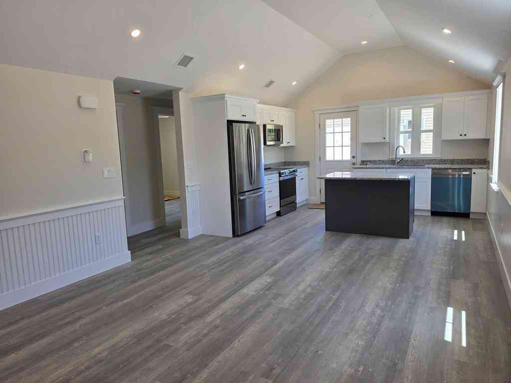 Condo For Sale - 87 Acapesket Rd #2A<br/> Falmouth, MA 02536