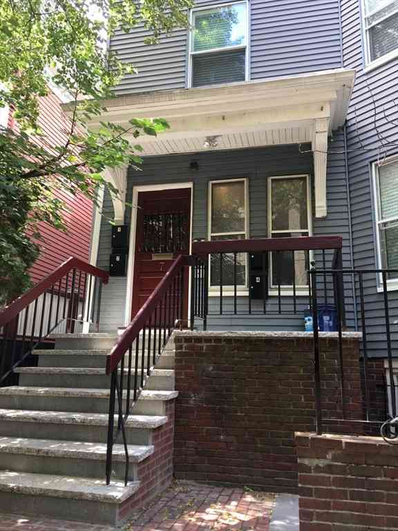 Apartment For Rent - 7 Story St #B<br/> Cambridge, MA 02138
