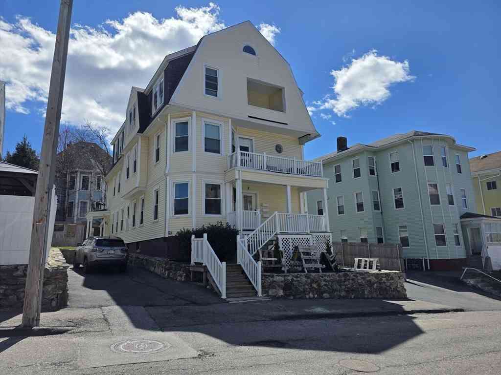 Apartment For Rent - 2 Hillside St #3<br/> Worcester, MA 01610