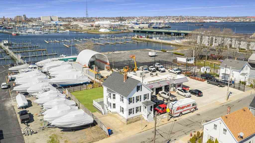 Homes For Sale - 84 Middle Street<br/> Bristol County, Fairhaven, MA 02719