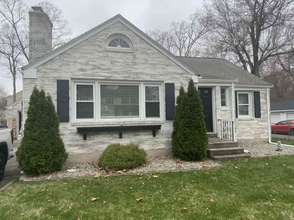 Homes For Sale - 86 Peekskill Ave<br/> Springfield, MA 01129