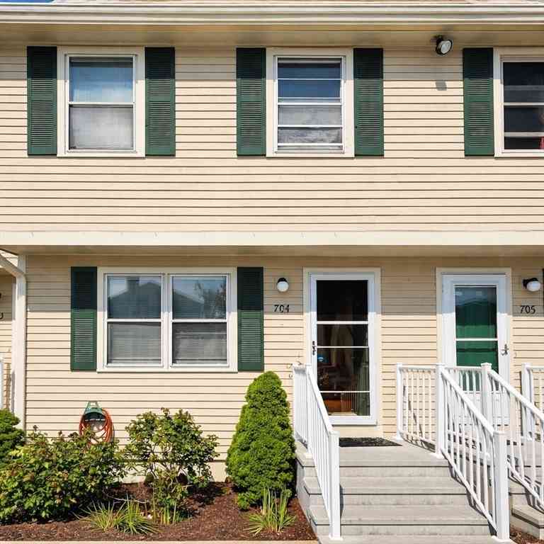 Condo For Sale - 704 Ocean Meadows #704<br/> Fairhaven, MA 02719