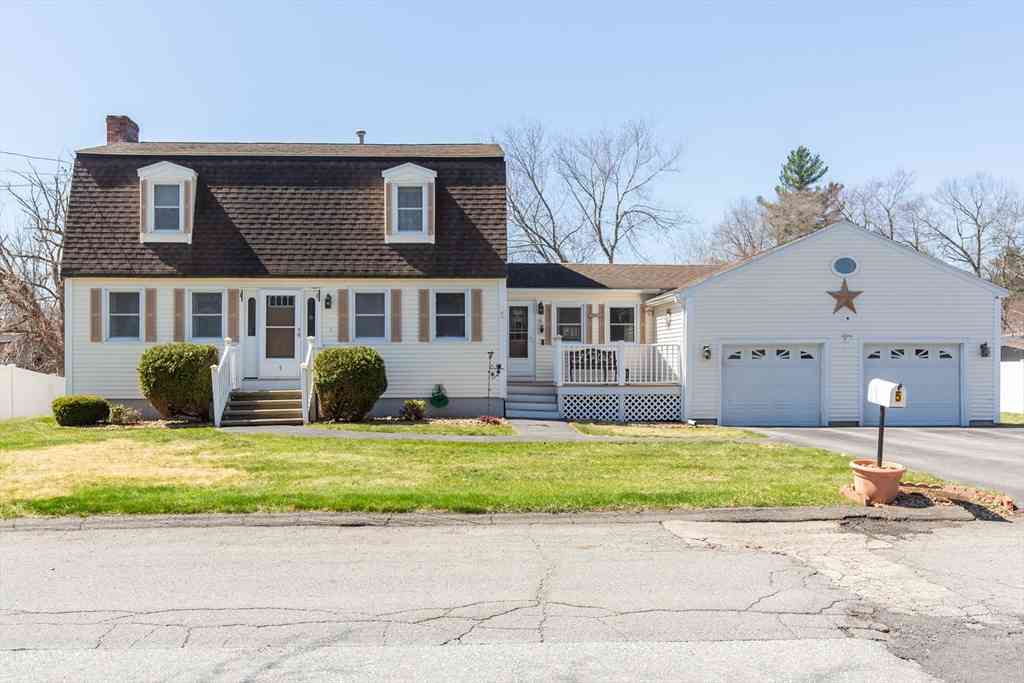 Homes For Sale - 5 Cedar Grove Ave<br/> Middlesex County, Tyngsboro, MA 01879