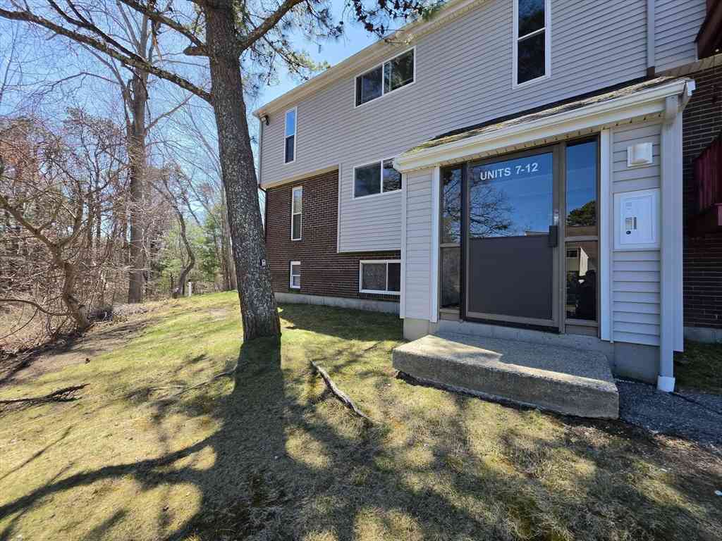 Apartment For Rent - 2 Tideview Path #8<br/> Plymouth, MA 02360