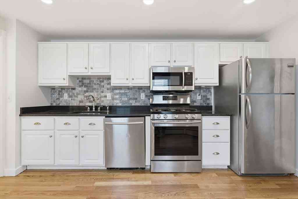 Condo For Sale - 28 Pleasant Street #2<br/> Boston, MA 02129