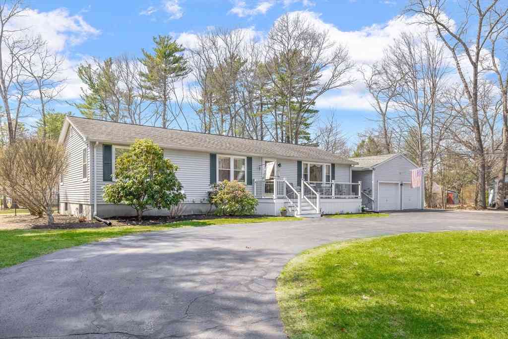 Homes For Sale - 47 Lakeview Ave<br/> Natick, MA 01760